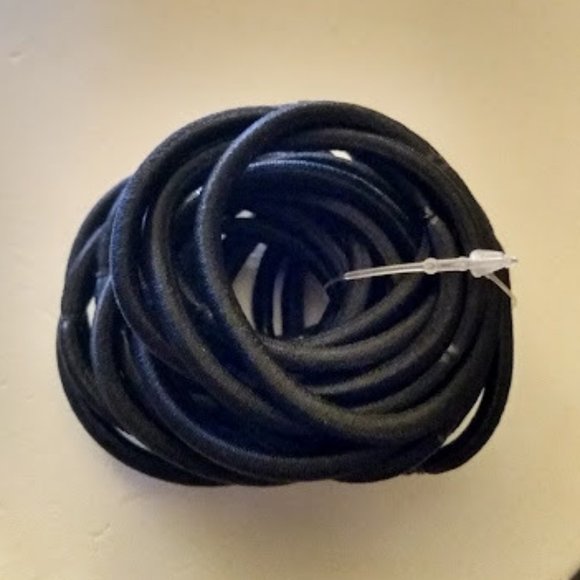 KOHL'S 25pc Black Elastic Stretch Sport Hair Ties**NEW! - Picture 2 of 3